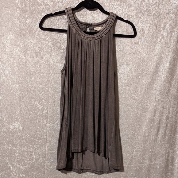 Lucy & Laurel Long Distressed Grey Tank with a Braided Neckline EUC - Picture 6 of 9